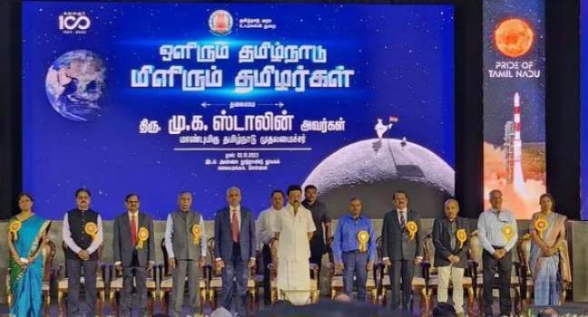 25 lakh each to Tamil Nadu scientist